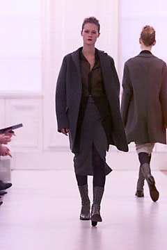 Burberry F/W 01 Look 17