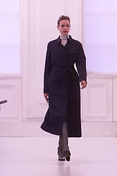 Burberry F/W 01 Look 33