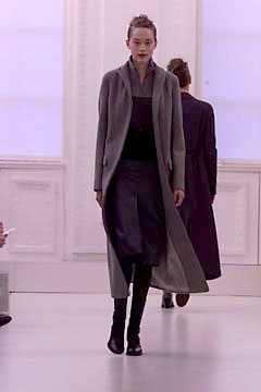 Burberry F/W 01 Look 57