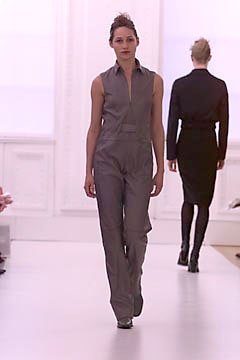 Burberry F/W 01 Look 81