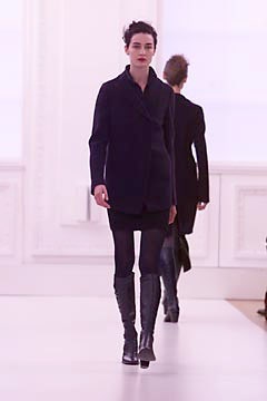 Burberry F/W 01 Look 109