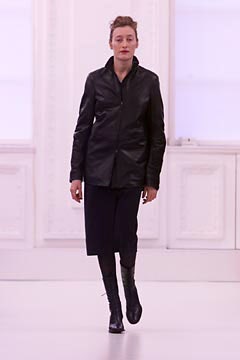 Burberry F/W 01 Look 133
