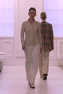 Burberry F/W 01 Look 156