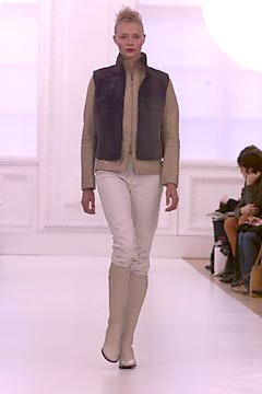 Burberry F/W 01 Look 161