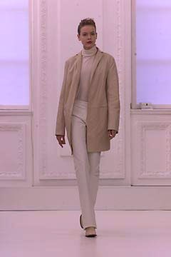 Burberry F/W 01 Look 166