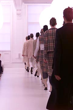 Burberry F/W 01 Look 208