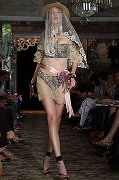 Betsey Johnson S/S 02 Look 217