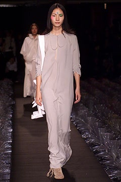 Bernhard Willhelm S/S 02 Look 190