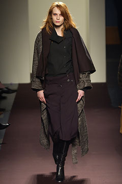 Burberry F/W 02 Look 42