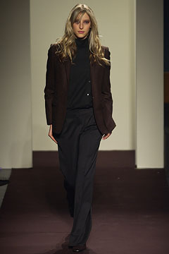 Burberry F/W 02 Look 70