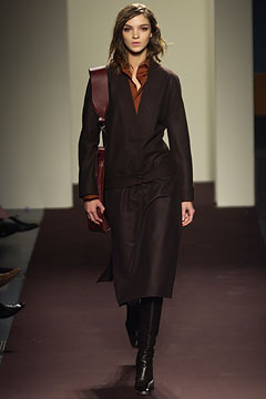 Burberry F/W 02 Look 105