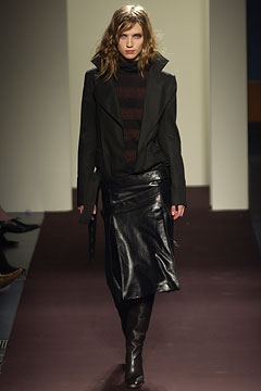 Burberry F/W 02 Look 125