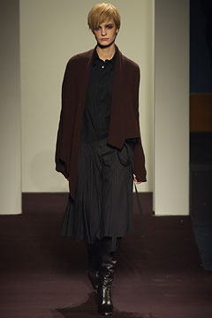 Burberry F/W 02 Look 130