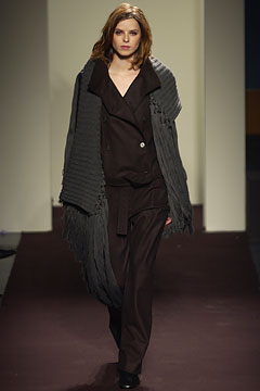 Burberry F/W 02 Look 150