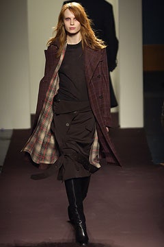 Burberry F/W 02 Look 163