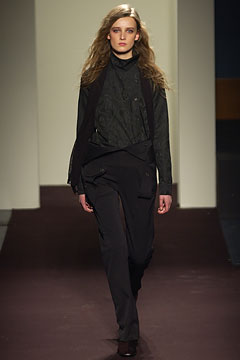 Burberry F/W 02 Look 179