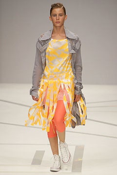Blaak S/S 03 Look 203