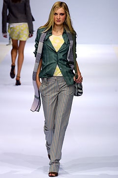 Burberry S/S 03 Look 11