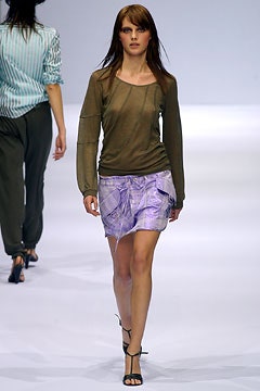 Burberry S/S 03 Look 43