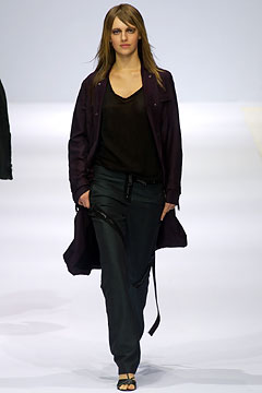 Burberry S/S 03 Look 120
