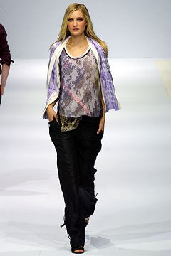Burberry S/S 03 Look 155