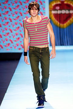 Betsey Johnson F/W 03 Look 42