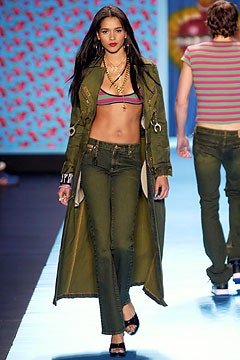 Betsey Johnson F/W 03 Look 52