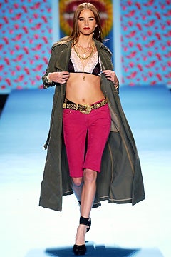 Betsey Johnson F/W 03 Look 127
