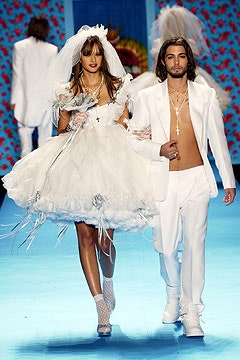 Betsey Johnson F/W 03 Look 322