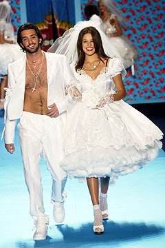 Betsey Johnson F/W 03 Look 325