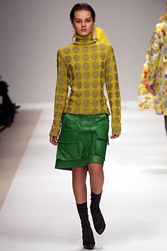 Burberry F/W 03 Look 31