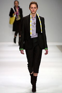 Burberry F/W 03 Look 115