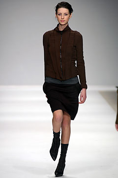 Burberry F/W 03 Look 163