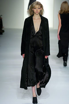 Calvin Klein Collection F/W 04 Look 143