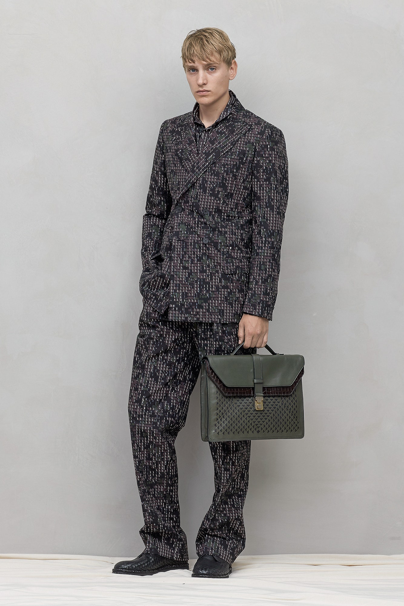 Bottega Veneta S/S 17 Menswear Look 138