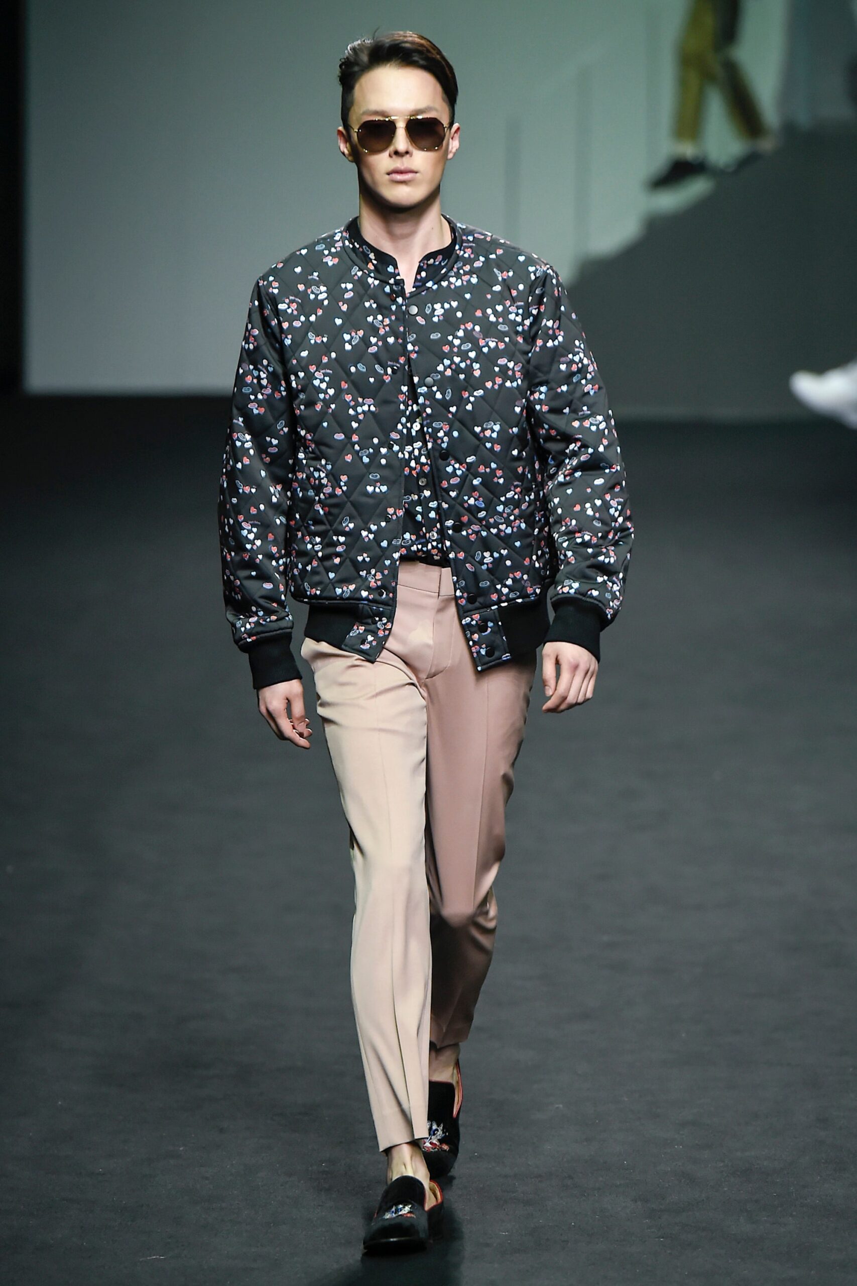 Beyond Closet Seoul F/W 16 Look 57