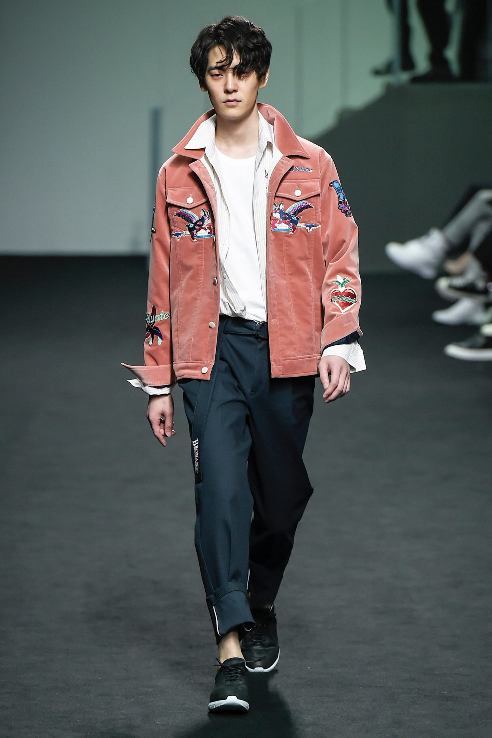 Beyond Closet Seoul F/W 16 Look 75