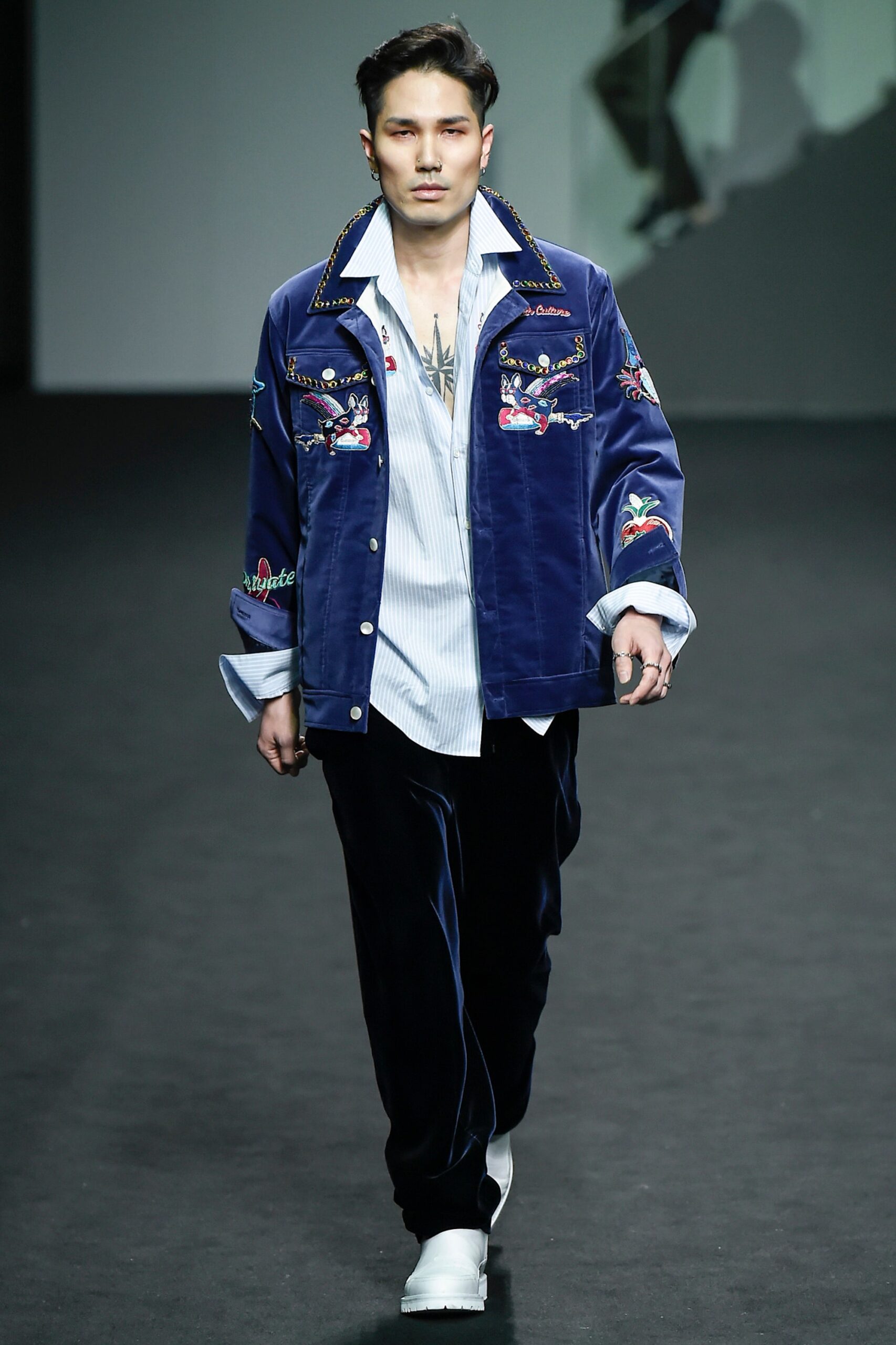 Beyond Closet Seoul F/W 16 Look 151