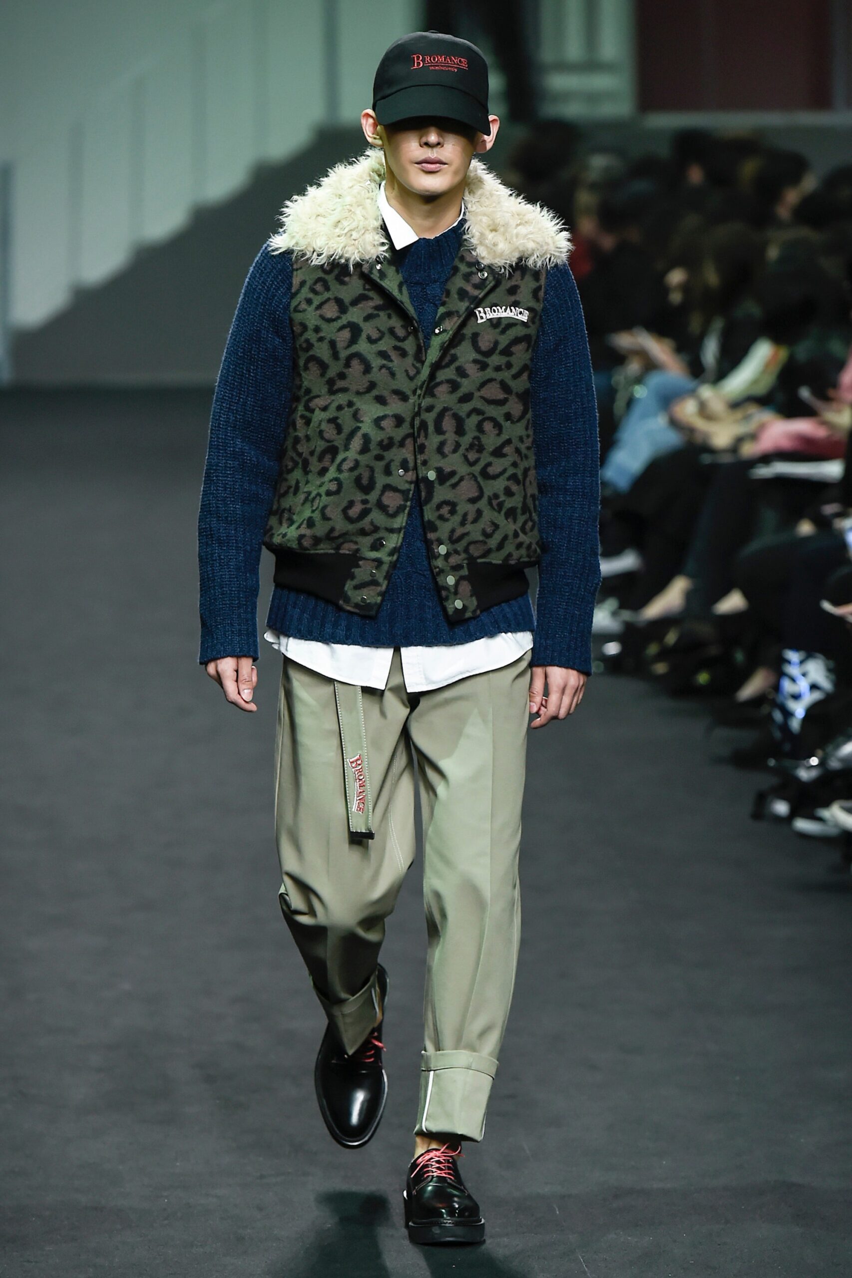 Beyond Closet Seoul F/W 16 Look 193