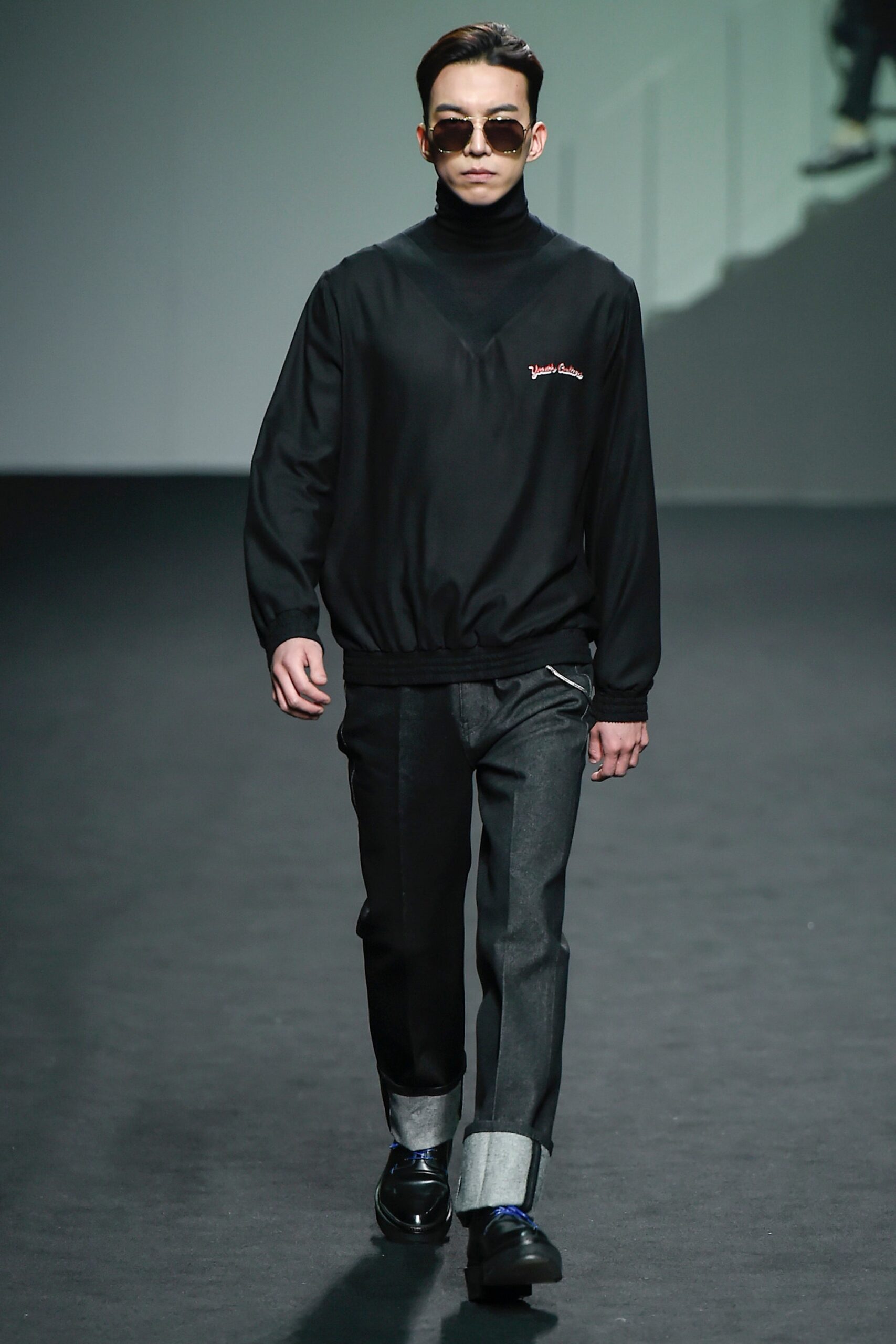Beyond Closet Seoul F/W 16 Look 234