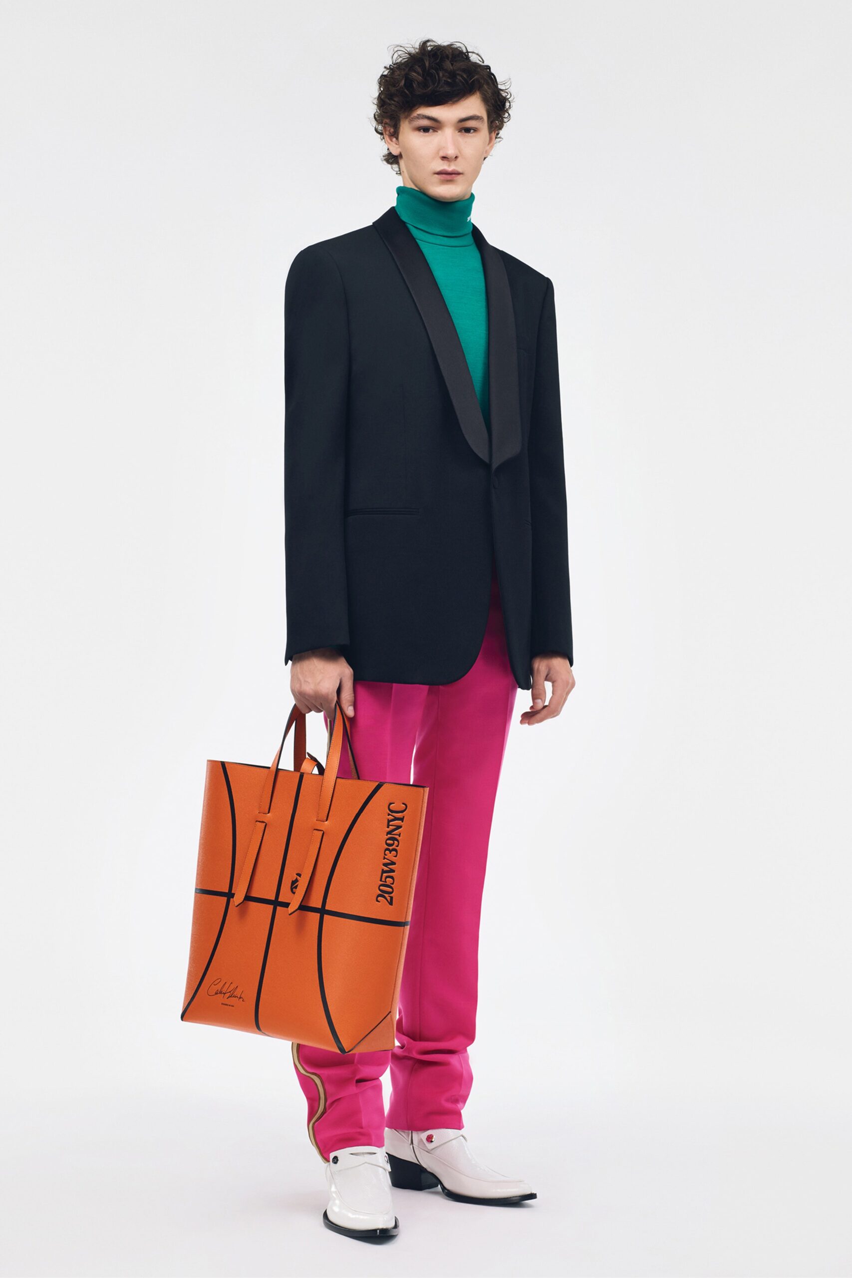 CALVIN KLEIN 205W39NYC Resort 19 Look 23