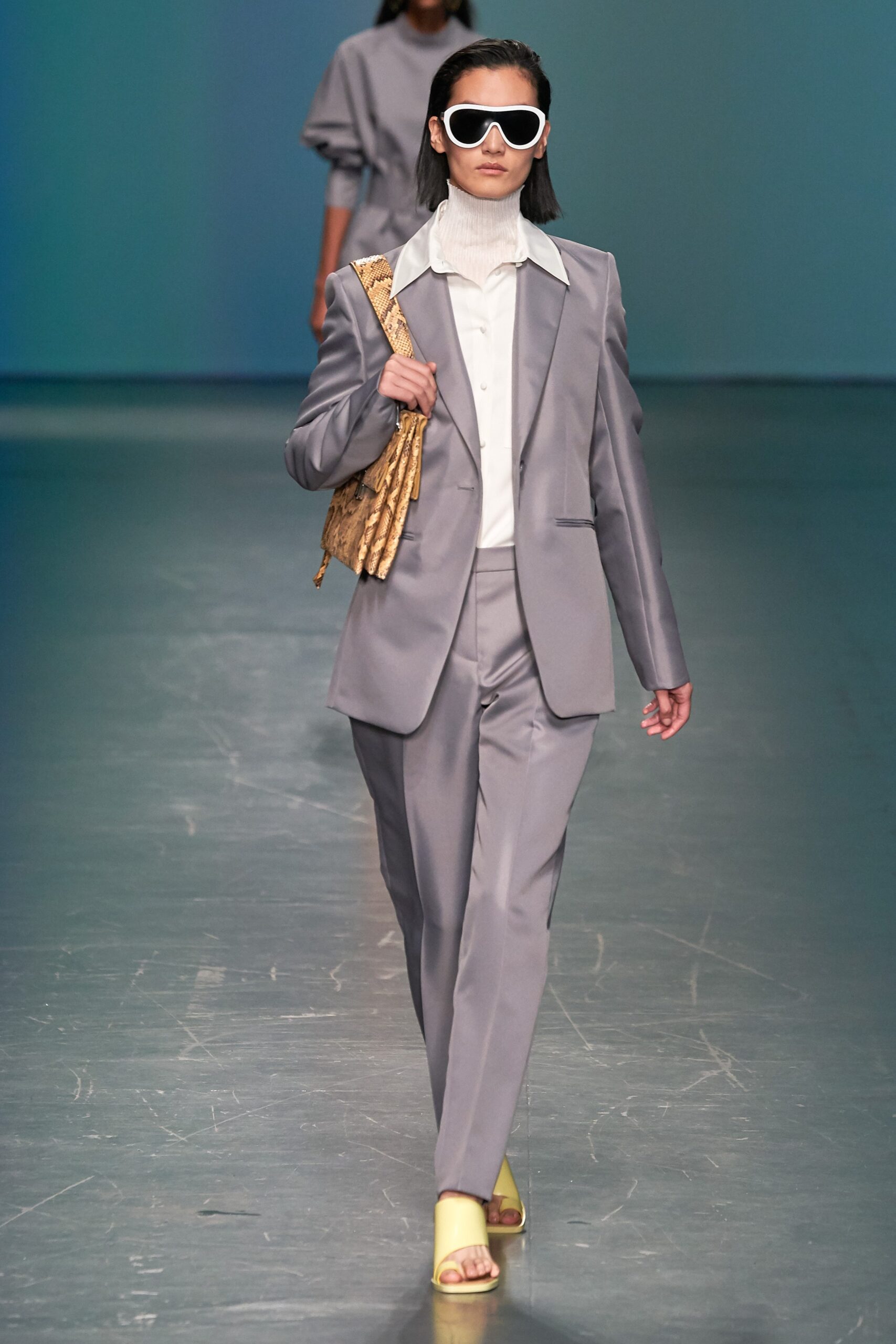 Boss S/S 20 Look 329