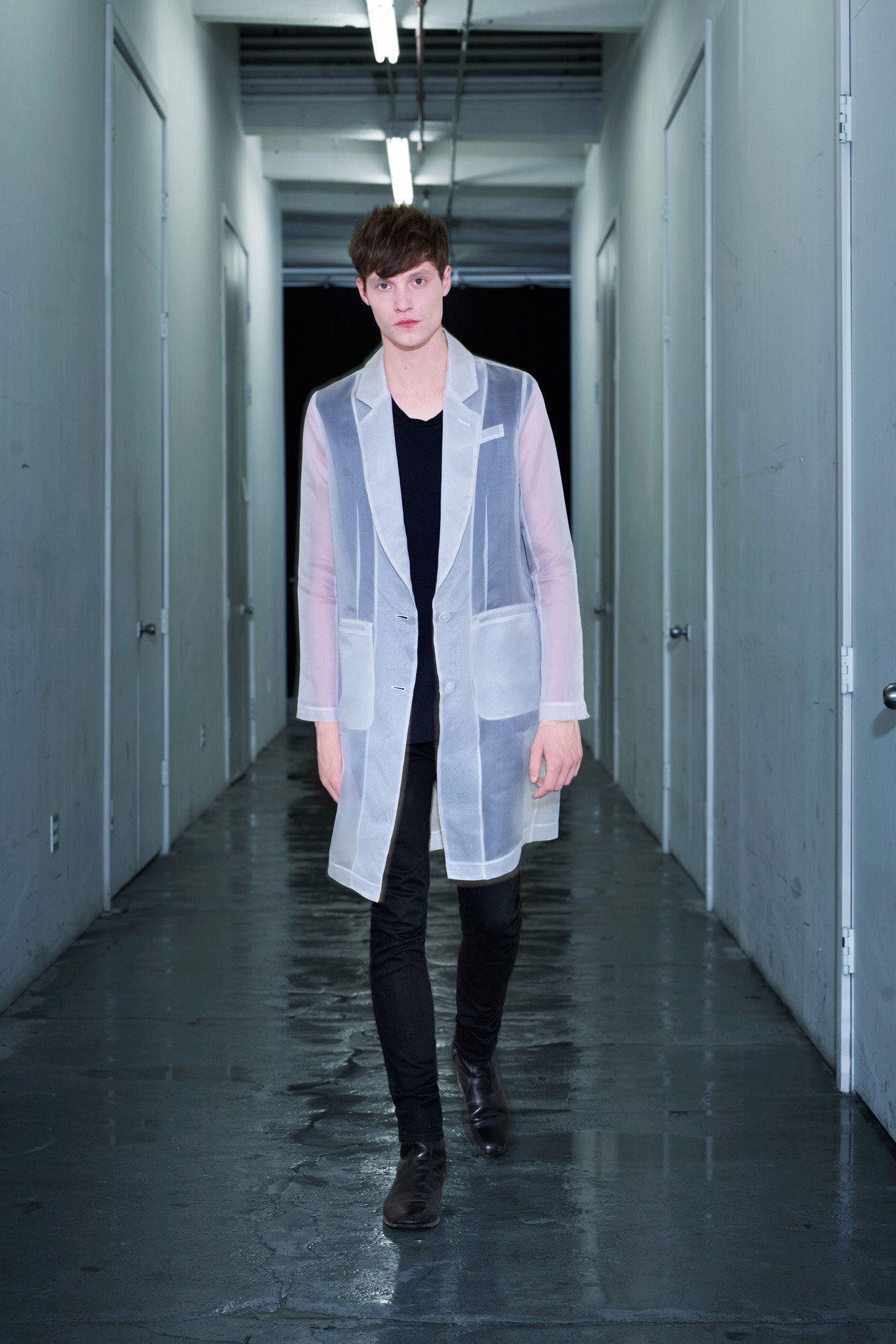 white organza long-sleeve collared tailored buttoned pockets coat