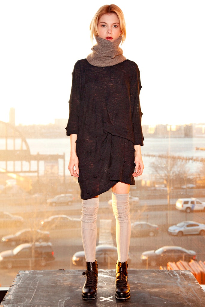 gray knit thigh-high ribbed textured tights