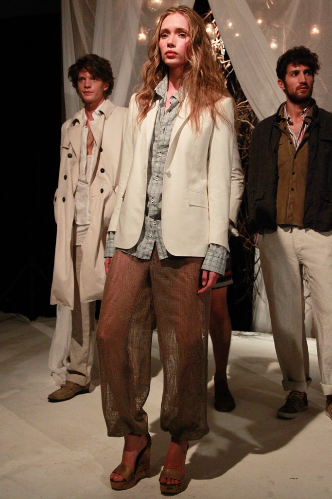 gray unknown long-sleeve collared checked buttoned shirt
