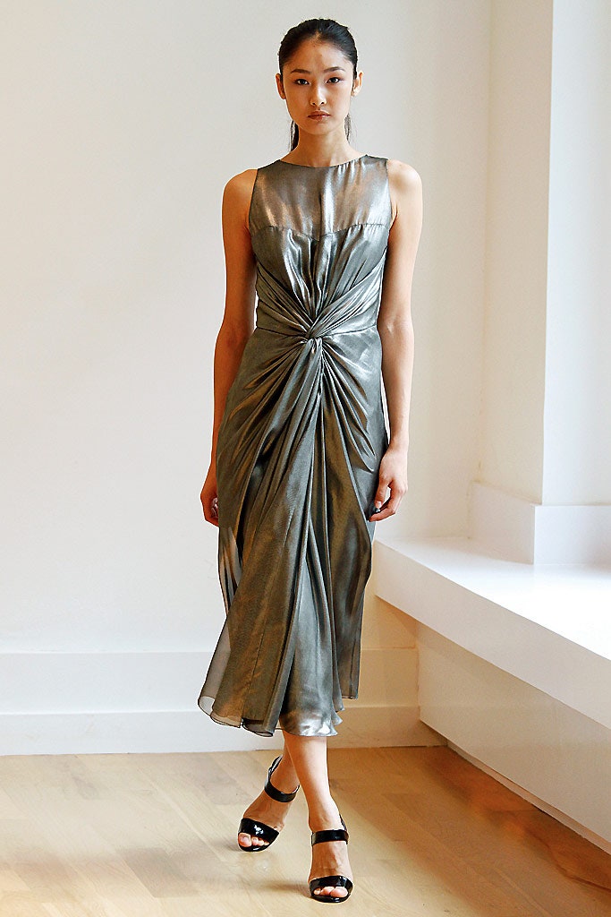Bill Blass Resort 11 Look 124