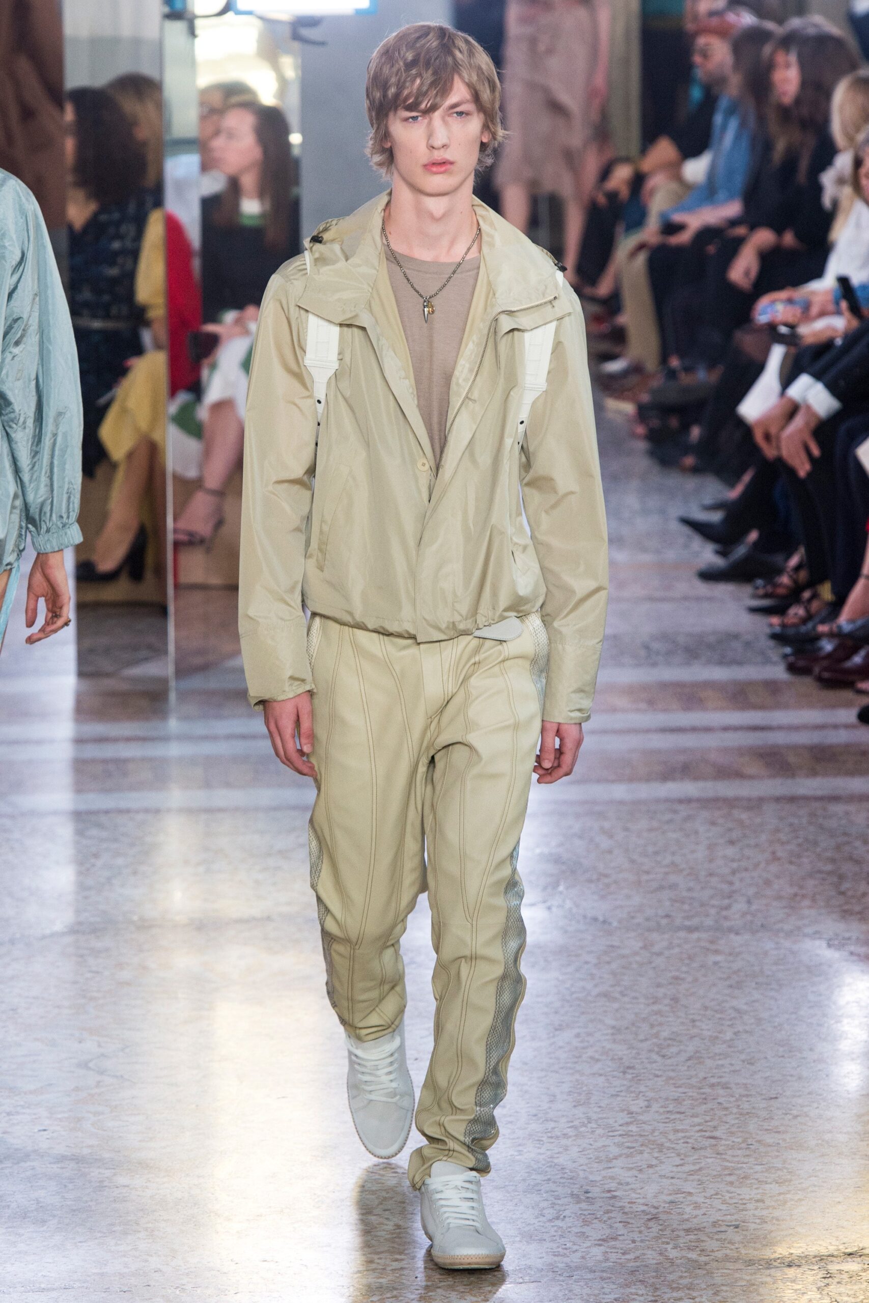 Bottega Veneta S/S 18 Look 329