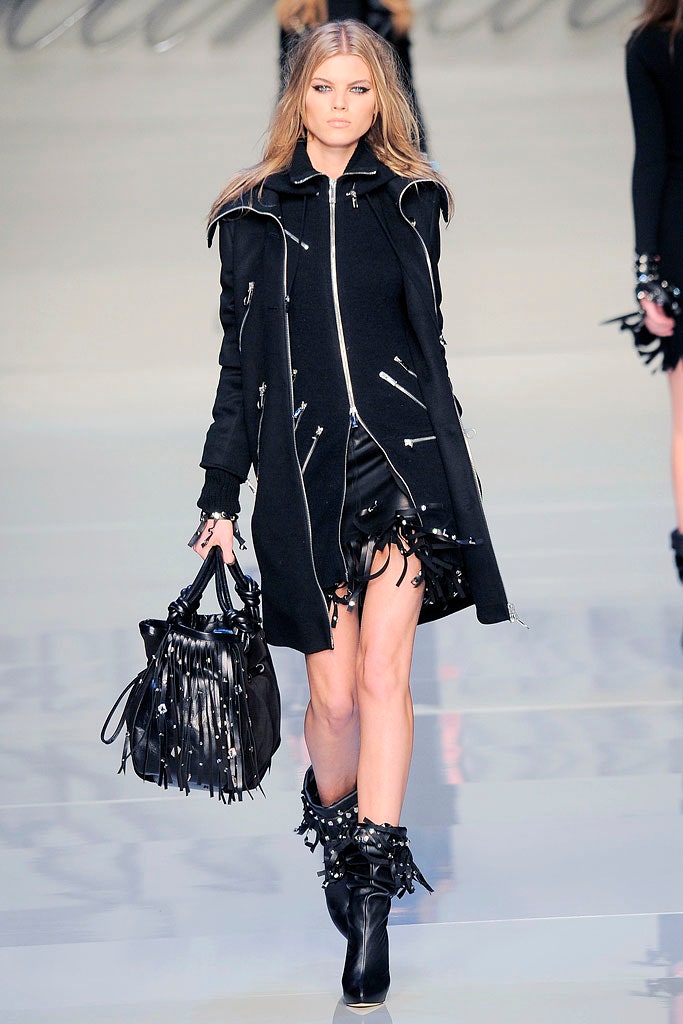 Blumarine F/W 10 Look 31
