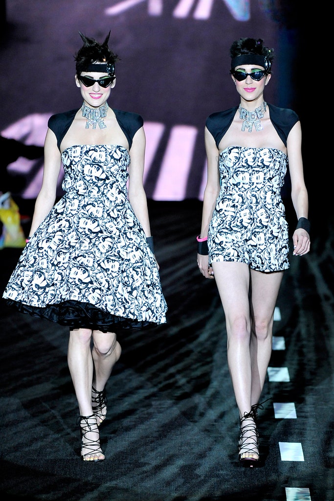 Betsey Johnson S/S 11 Look 33