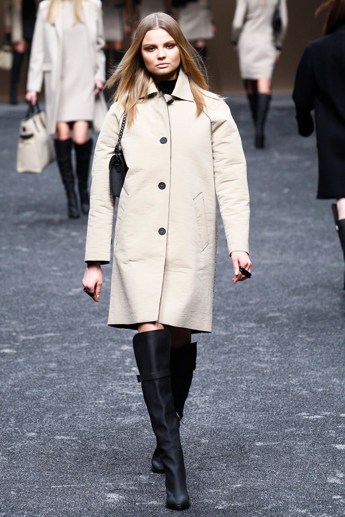 Blumarine F/W 11 Look 16